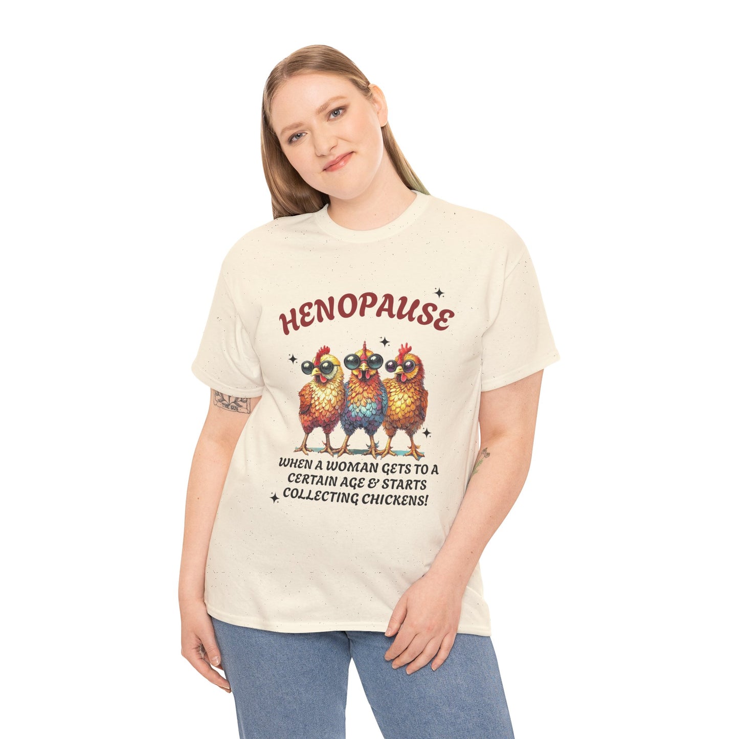 T-Shirt: Henopause Humor Vintage-Inspired