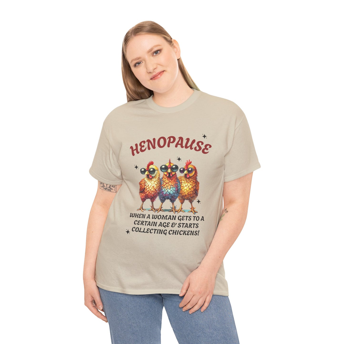 T-Shirt: Henopause Humor Vintage-Inspired