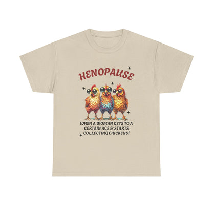 T-Shirt: Henopause Humor Vintage-Inspired