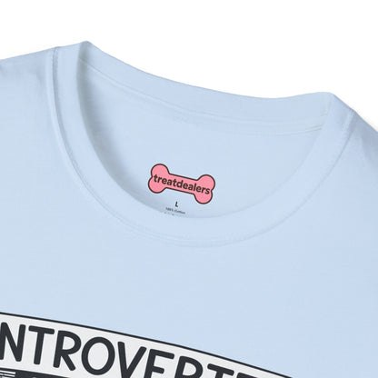 T-Shirt 'Introverted But Open to Discussing Chickens' Funny Shirt chickens Lover Tee