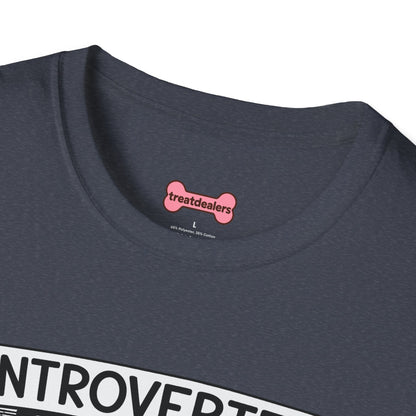 T-Shirt 'Introverted But Open to Discussing Chickens' Funny Shirt chickens Lover Tee