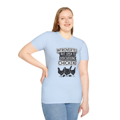 T-Shirt 'Introverted But Open to Discussing Chickens' Funny Shirt chickens Lover Tee